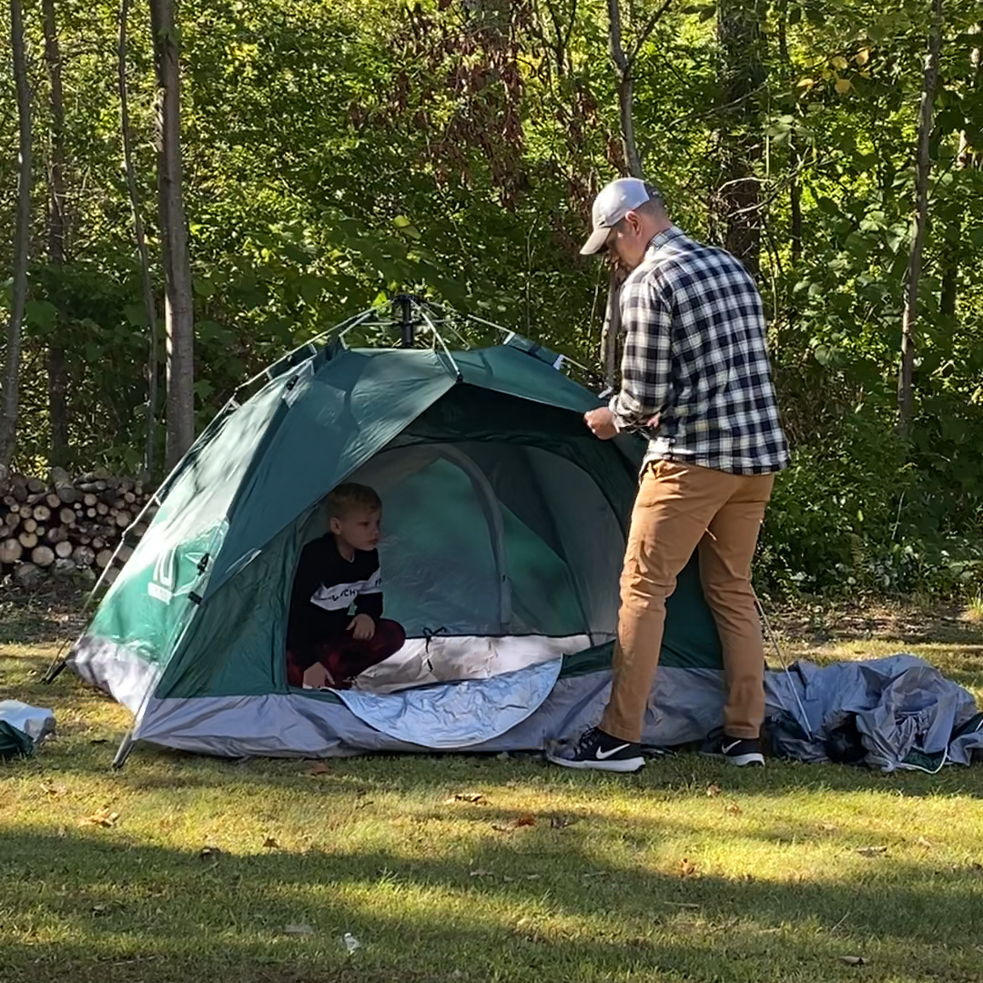 Large-Sized 3Secs Tent. (Comfortable for 3 Adults)